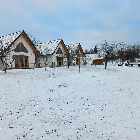 Oaza Miru In Zdravja Goricko Dağ evi *